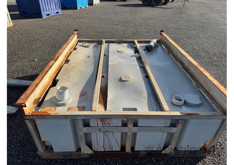 caption Ablution Storage Tank 1900x2430 2000L with steel frame