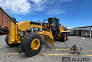 2020 Caterpillar 16 NG Motor Grader