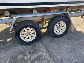 2015 Custom Tandem Axle Boat Trailer - picture2' - Click to enlarge