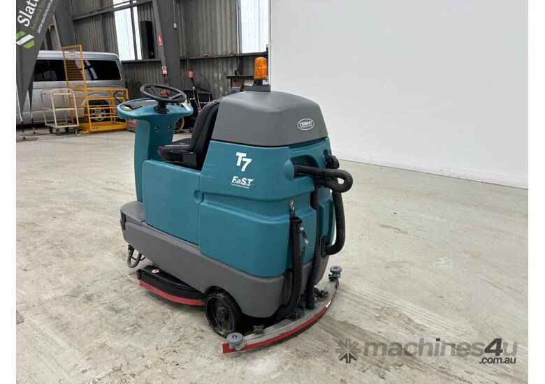 caption Tennant T7 Scrubber **Unreserved**