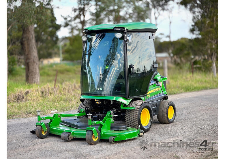 John Deere 1585 Front Deck Lawn Equipment