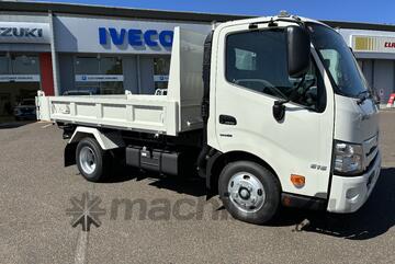 2025 Hino 616 AT 2810 WIDE TIP PRO Tipper