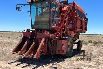 Case IH Case cotton picker