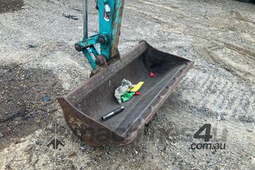 Kobelco SK30SR Excavator (Rubber Tracked)