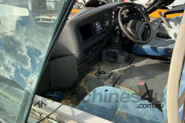 Mitsubishi 2013   Rosa Bus