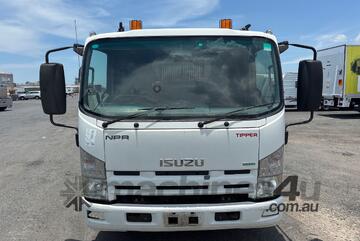 2015 Isuzu NPR 400 Medium Tipper