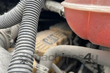 2006 Freightliner Columbia CL112 Prime Mover Day Cab