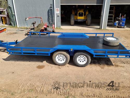 2010 TUCKER TUCKER 00CAR