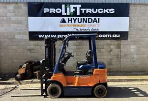 Toyota 2.5T 4500mm 3 Stage Used As Is Forklift