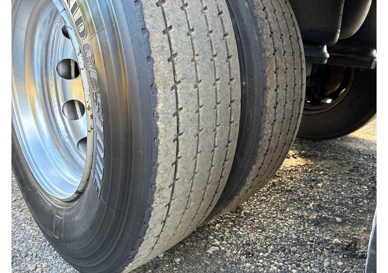 2014 Schmitz ST3 Tri Axle Refrigerated Pantech Trailer