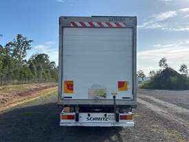 2014 Schmitz ST3 Tri Axle Refrigerated Pantech Trailer - picture1' - Click to enlarge