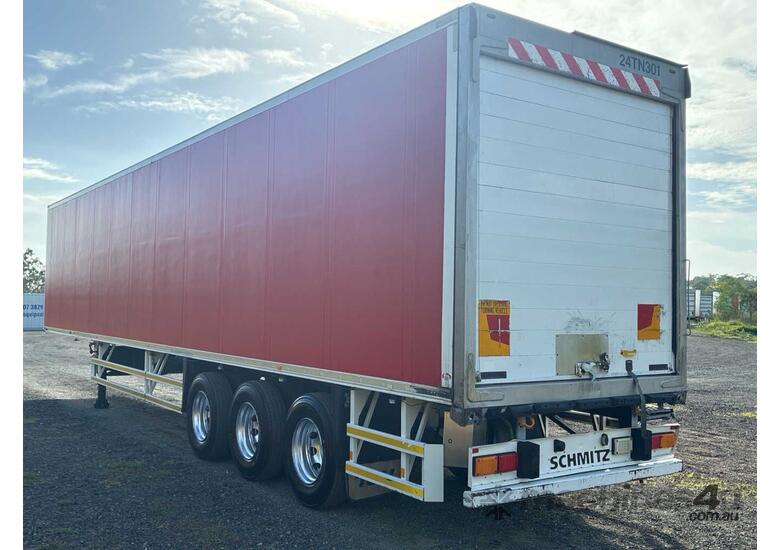2014 Schmitz ST3 Tri Axle Refrigerated Pantech Trailer