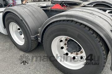 Scania 2011   R560 Prime Mover