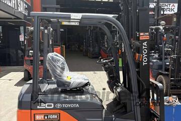 2019 2.0t Toyota Standard Mast Electric Forklift