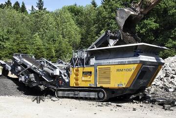 RM 100X Tracked Impact Crusher
