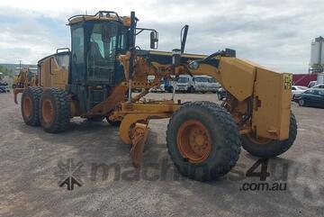 Caterpillar   140m