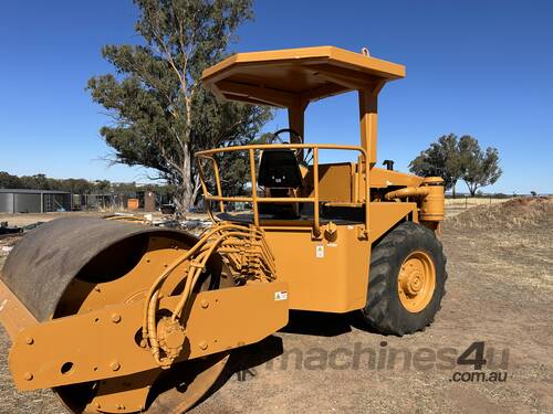 Ingersol Rand SP56DD 12 tonne Smooth Drum Roller