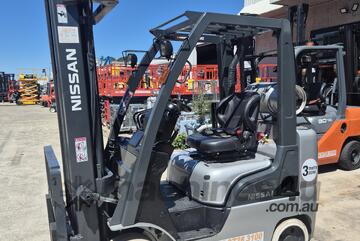 Nissan   Compact Forklift