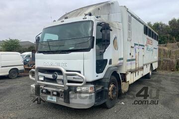 1998 Mack Premium Horse Transporter