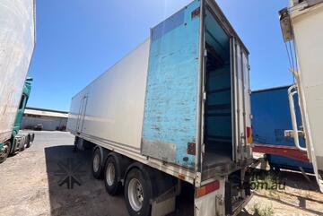 2007 Maxitrans ST3 Tri Axle Refrigerated Pantech Trailer