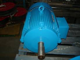 GEC 10HP 3 PHASE ELECTRIC MOTOR/ 955RPM - picture1' - Click to enlarge