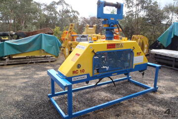 Vacuworx Vacuum Pipe Lifter for Excavator