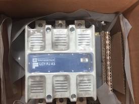TELEMECANIQUE MAGNETIC CONTACTOR LC1FJ43 #G - picture2' - Click to enlarge