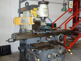 Universal Milling Machine with Vertical Head - picture0' - Click to enlarge