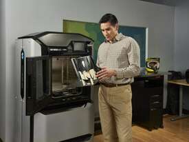 The Stratasys F370 3D Printer (Including ABS Carbon Fibre and TPU) - picture0' - Click to enlarge