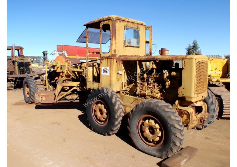 caption Caterpillar 12E 21F Grader *DISMANTLING*