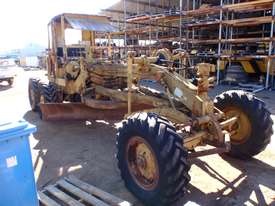Caterpillar 12E 21F Grader *DISMANTLING* - picture0' - Click to enlarge