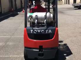 toyota forklift , 1.8t , container mast, year 2009 . excellent condition - picture0' - Click to enlarge