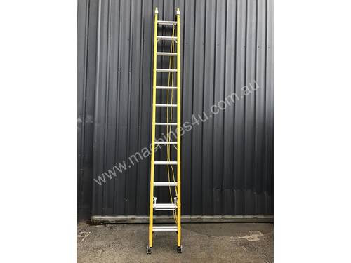 NEW 12 Step Fibreglass Extension Ladders