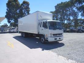 Mitsubishi Fighter 2427 Pantech Truck - picture0' - Click to enlarge