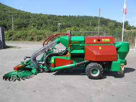 Self-propelled harvesters C 160 S - picture0' - Click to enlarge