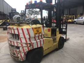8T Hoist Counterbalance Forklift - picture2' - Click to enlarge