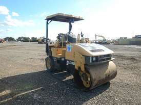 2004 CAT CB335D Combination Roller - picture2' - Click to enlarge