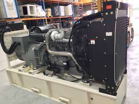 400kW/500kVA 3 Phase Skidmounted Diesel Generator.  Perkins Engine. - picture1' - Click to enlarge