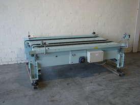 Heavy Duty Motorised Chain Pallet Conveyor - 1.1m wide 2m long - picture0' - Click to enlarge