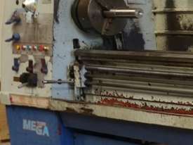 Taiwanese Centre Lathe 3m - picture0' - Click to enlarge
