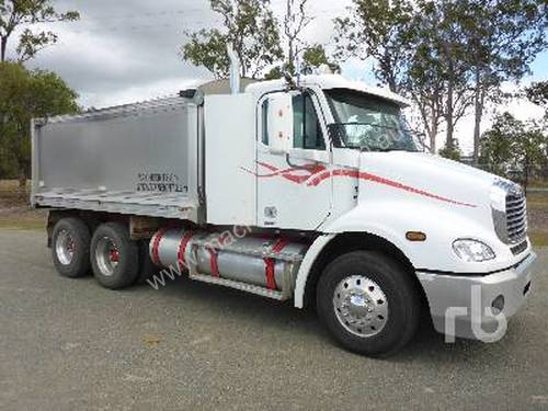 FREIGHTLINER CL112 COLUMBIA Tipper Truck (T/A)