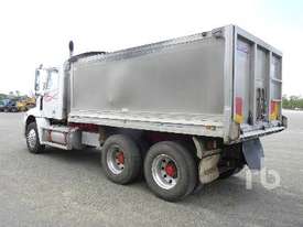 FREIGHTLINER CL112 COLUMBIA Tipper Truck (T/A) - picture2' - Click to enlarge