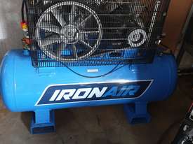 5.5 hp compressor  - picture0' - Click to enlarge