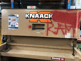 Knaack Site Toolbox Lockable Storagemaster Tool Chest  Model 89AZ - picture2' - Click to enlarge