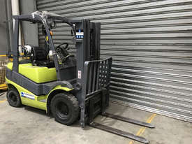 Clark C25L LPG / Petrol Counterbalance Forklift - picture0' - Click to enlarge