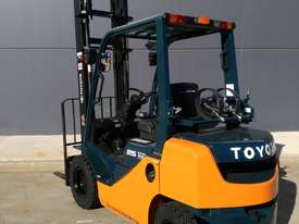 TOYOTA Business Class 2010 2.5 Tonne Forklift in great condition. Located in Sydney - picture0' - Click to enlarge