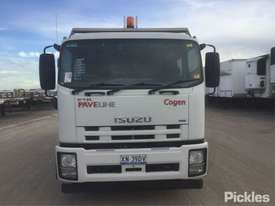 2012 Isuzu FTR900 - picture1' - Click to enlarge