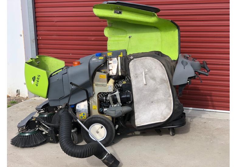 Used 2011 Tennant Green Machine Sweeper Street Sweeper In Listed On Machines4u