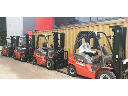 IN STOCK - NEW MANITOU 2.5T DIESEL FORKLIFT