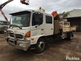 2009 Hino FG1J 1527 - picture2' - Click to enlarge